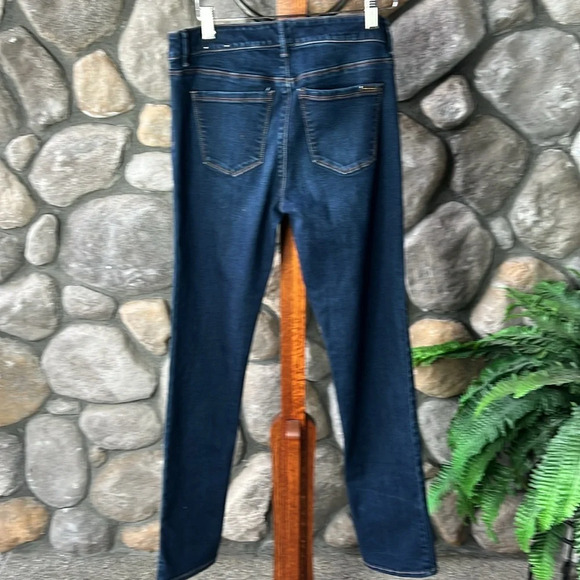 White House Black Market The Slim Jean Size 4 - Picture 10 of 10